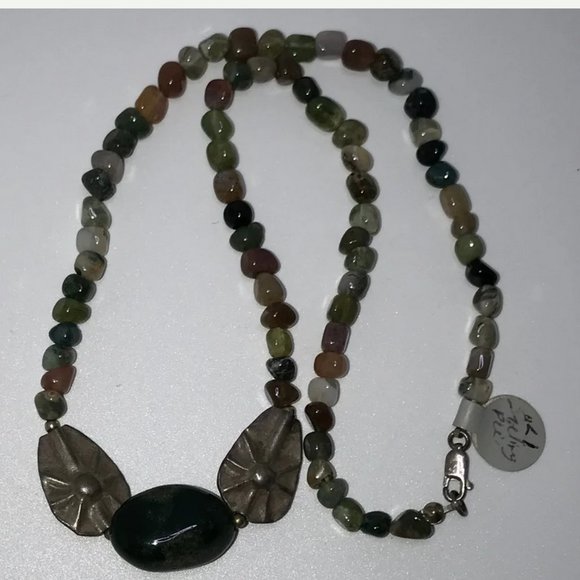 16" Agate and Silver Beaded Necklace - Picture 3 of 6